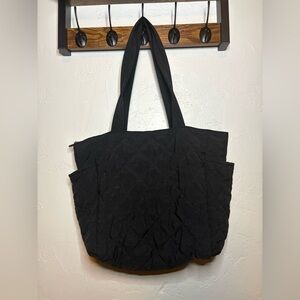 ✨ Quilted Black Everyday Tote Bag – Soft & Lightweight ✨